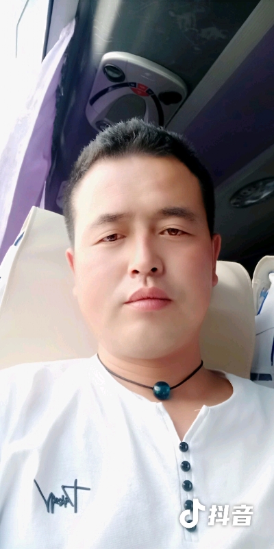 瞬间被爱上的第一张照片--石狮交友网