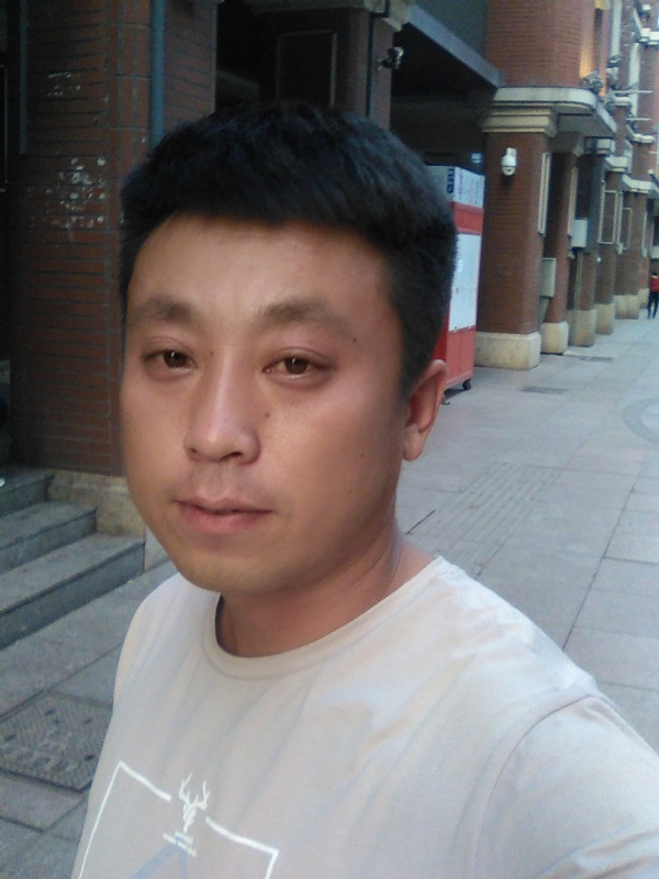 冰冷的心的第一张照片--石狮交友网