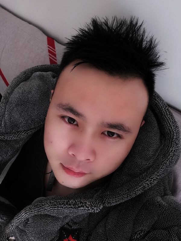 明明的第一张照片--石狮交友网