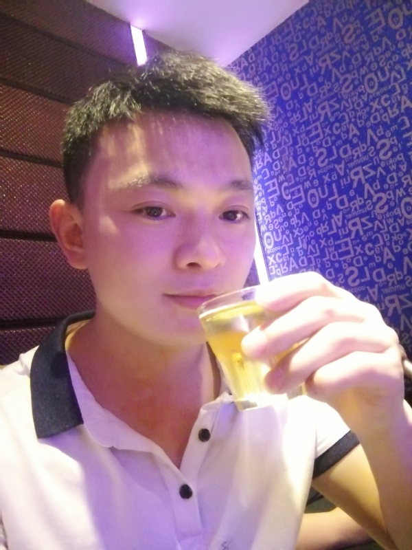 幸福的拥抱的第一张照片--石狮交友网