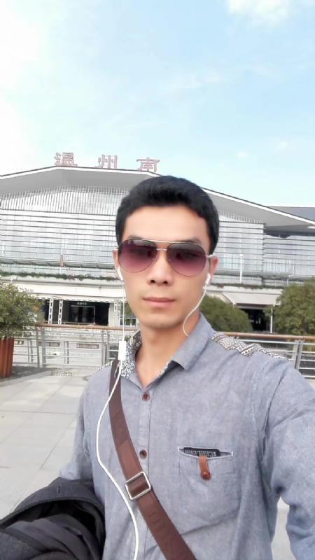 错把真心喂了狗的第三张照片--石狮交友网