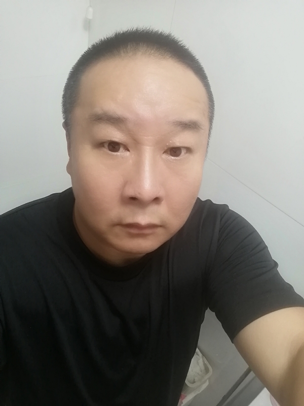 一束光的第一张照片--石狮交友网