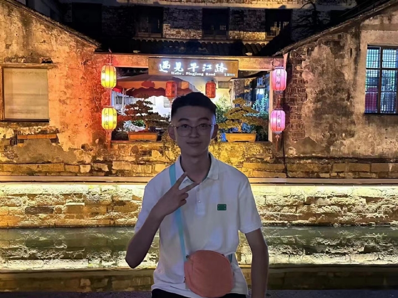 李四的第一张照片--石狮交友网