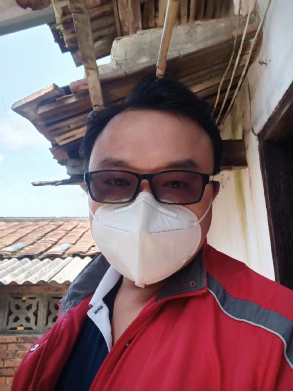 如影随形的第一张照片--石狮交友网