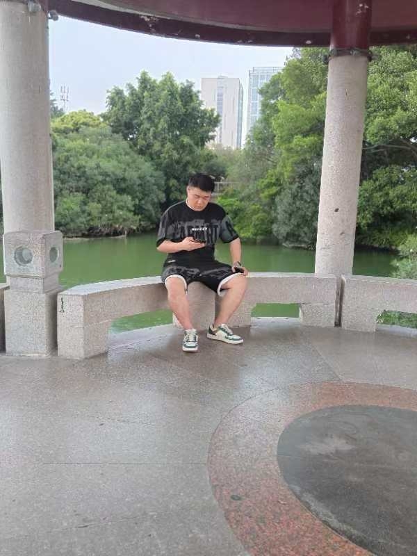 不善挽留的第一张照片--石狮交友网