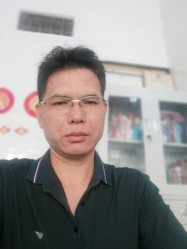 后视镜的第一张照片--石狮交友网