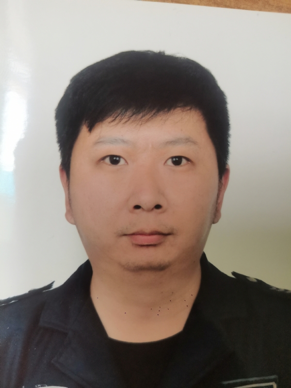 吕嘉的第一张照片--石狮交友网